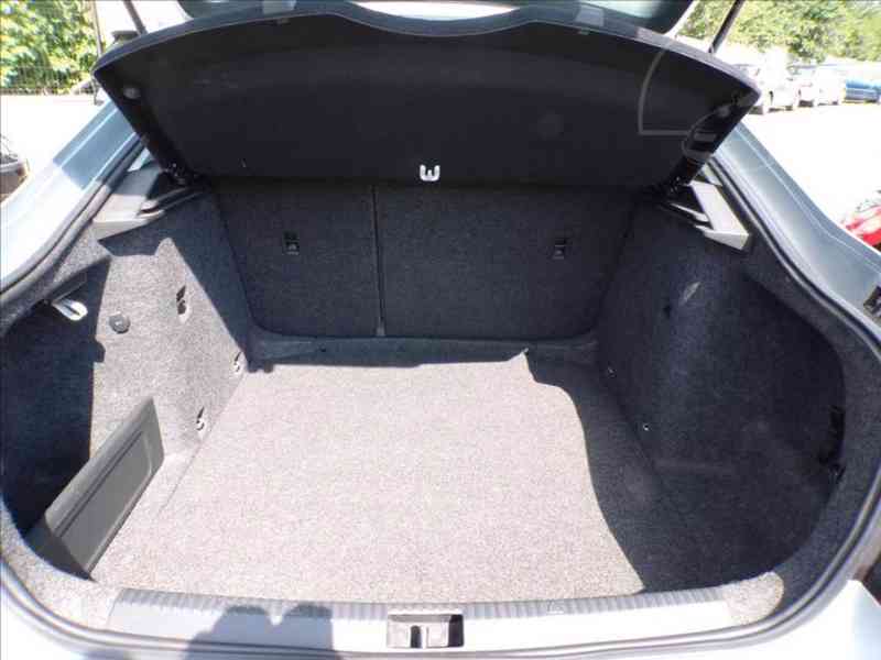 Škoda Octavia 1,6 TDI DIGI.KLIMA - foto 11