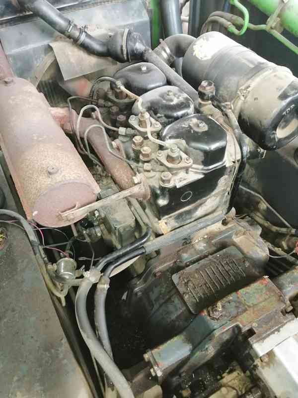 Prodám smykový nakladač LOCUST 750 - foto 2