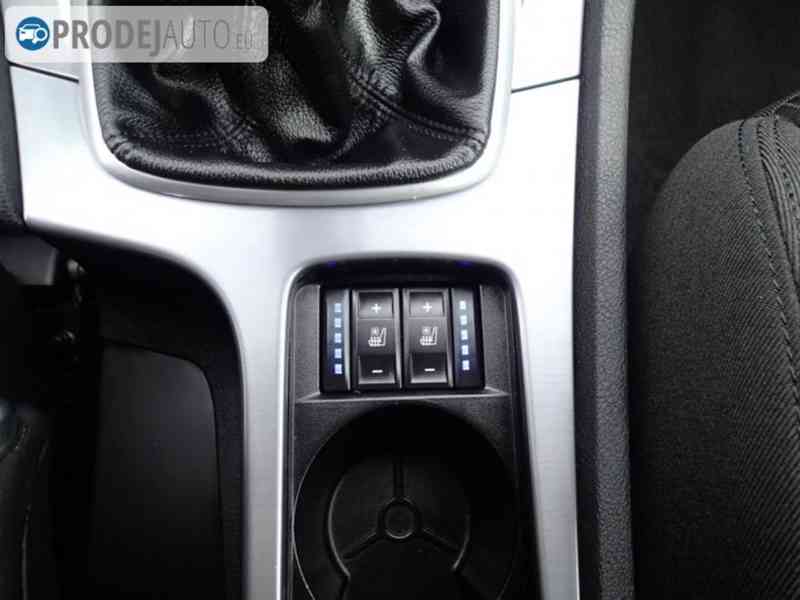 Ford Mondeo 147 kW - foto 8