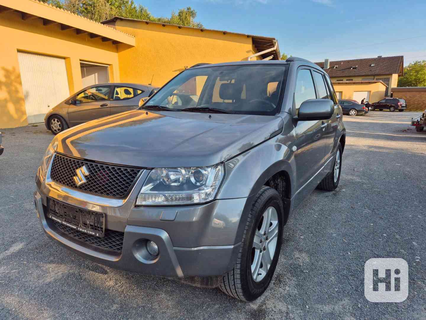 Suzuki Grand Vitara 2.0i Comfort 4x4 benzín 103kw - foto 1