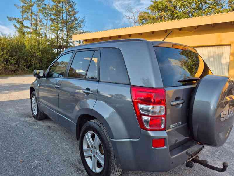 Suzuki Grand Vitara 2.0i Comfort 4x4 benzín 103kw - foto 11