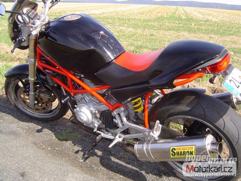 Ducati Monster 900 - foto 1