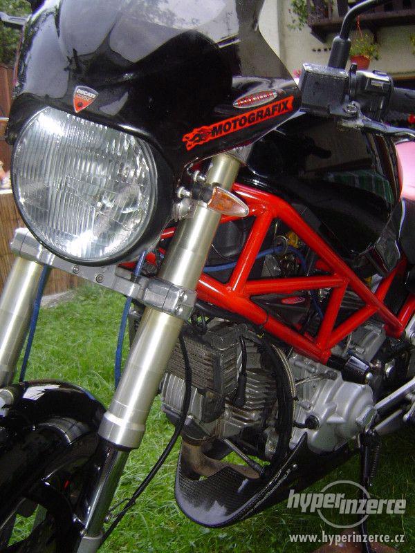 Ducati Monster 900 - foto 3