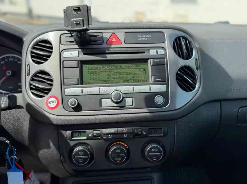 Volkswagen Tiguan 2,0 TDI Track&Field 4Motion DSG 103kw - foto 11