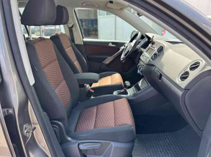 Volkswagen Tiguan 2,0 TDI Track&Field 4Motion DSG 103kw - foto 14