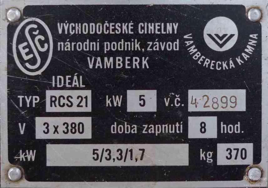 Kachlová akumulační kamna Vamberecká - foto 2
