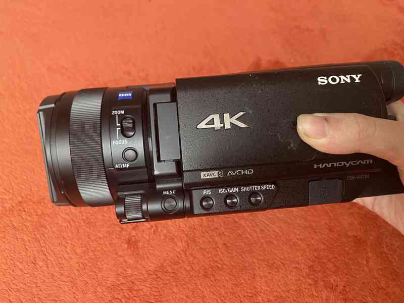 Sony handycam fdr-ax700