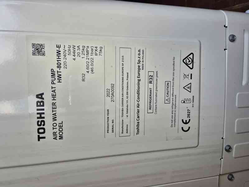 Venkovní jedn. TČ Toshiba ESTIA HWT-801HW-E-8 kW - foto 5