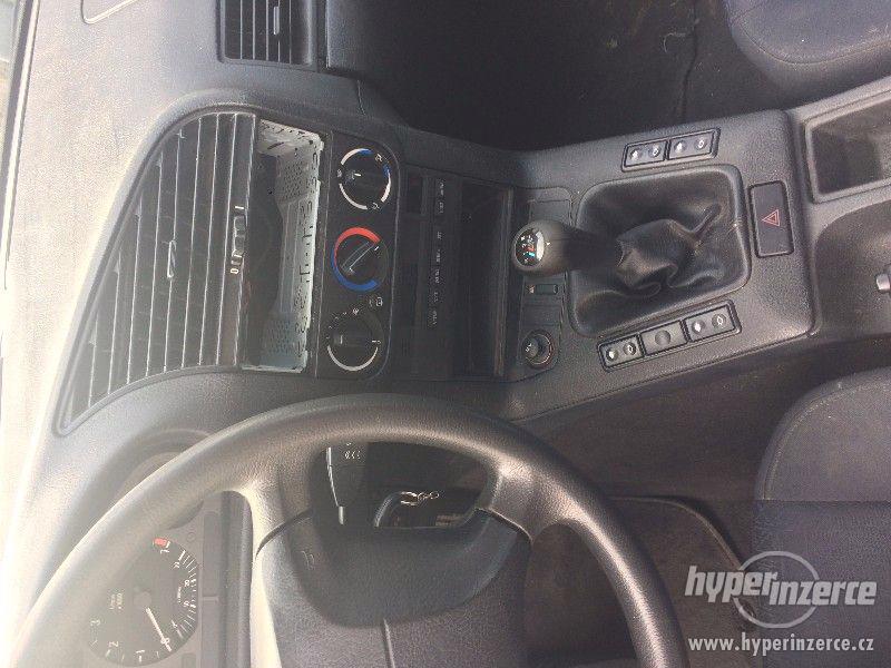 BMW E36 320i touring - foto 9