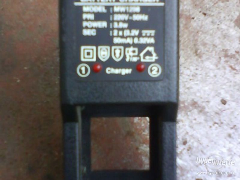 Nabíječka baterii - foto 4