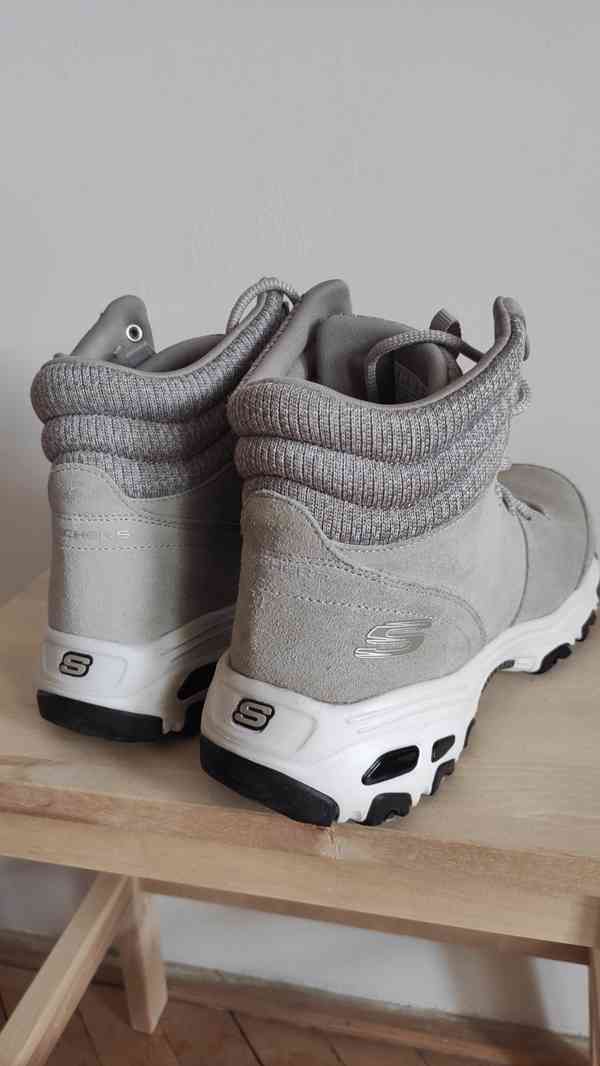 Kožené zimní sportovní boty Skechers s paměťovou pěnou - foto 6