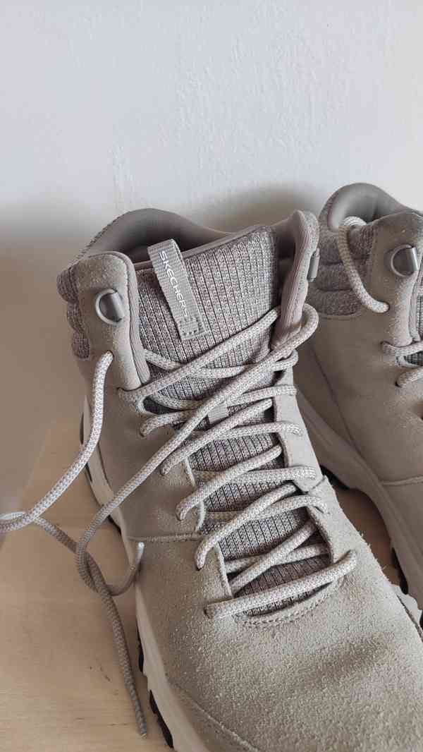 Kožené zimní sportovní boty Skechers s paměťovou pěnou - foto 3
