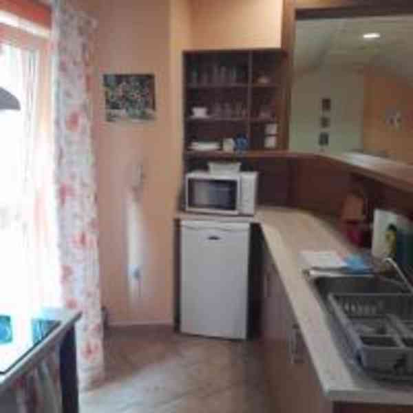 Plně vybavený apartmán v Soběslavi pro 2 firemní specialisty - foto 7