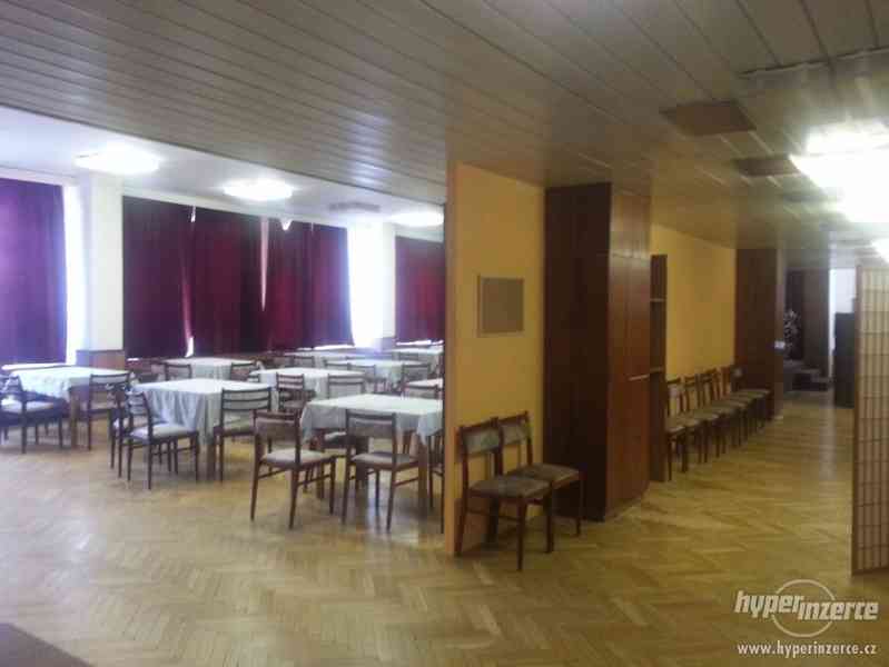 PRONÁJEM SÁLU PRAHA LEVNĚ Jednorázový či pravidelný - foto 2