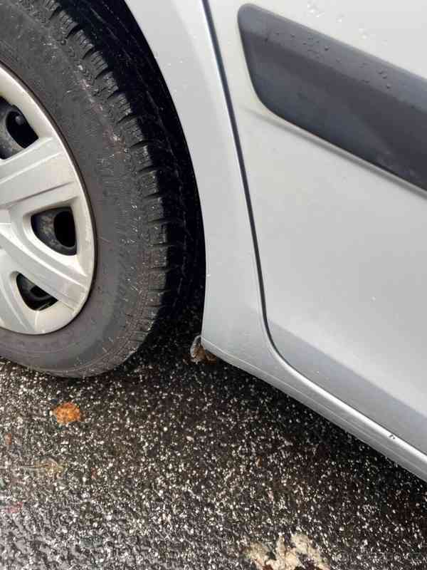 Škoda Fabia 1,4   II, 16V 63 KW - foto 5