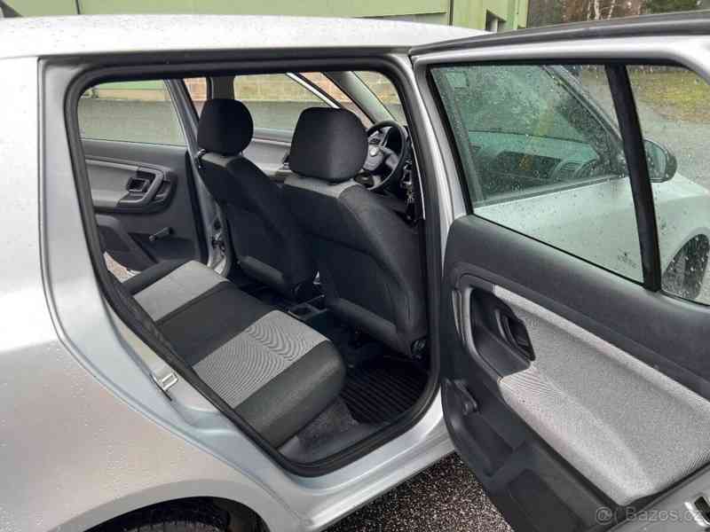 Škoda Fabia 1,4   II, 16V 63 KW - foto 14