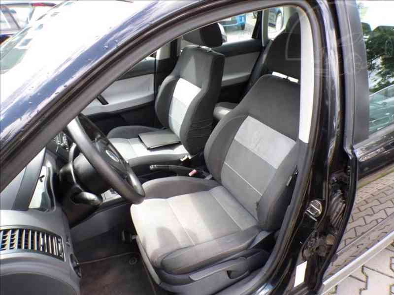 VW Polo 1,4 i FUN,KLIMA-HNED ODJÍŽDÍTE - foto 8