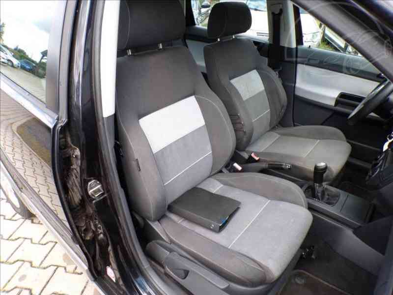 VW Polo 1,4 i FUN,KLIMA-HNED ODJÍŽDÍTE - foto 13