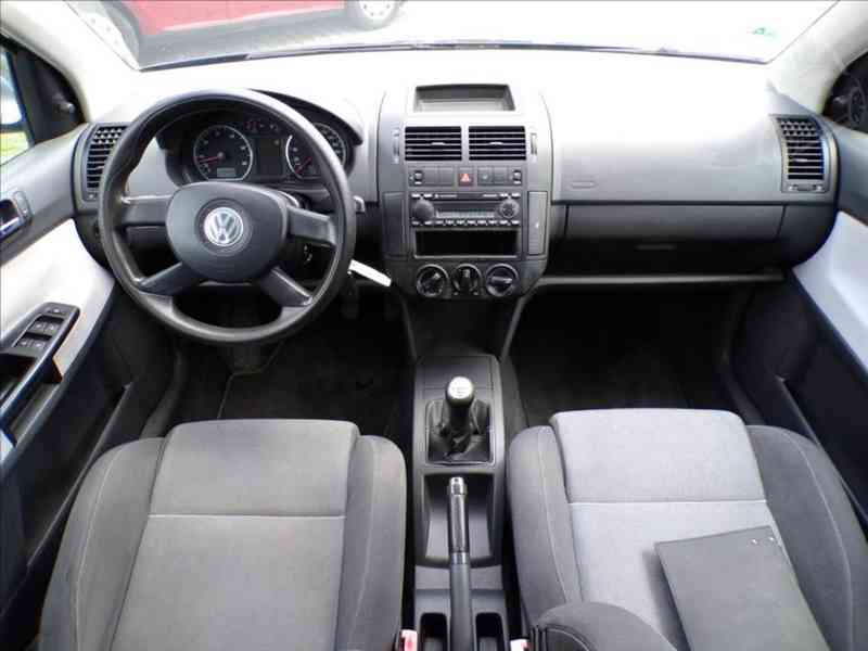 VW Polo 1,4 i FUN,KLIMA-HNED ODJÍŽDÍTE - foto 5