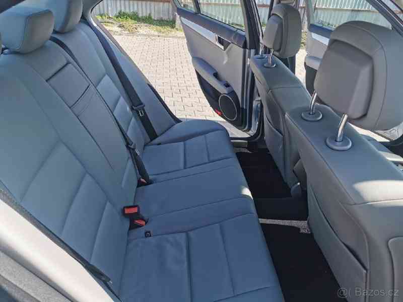 Mercedes-Benz Třídy C 2,2   CDI 125kW Avantgarde TOP stav - foto 15