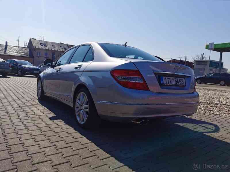 Mercedes-Benz Třídy C 2,2   CDI 125kW Avantgarde TOP stav - foto 2