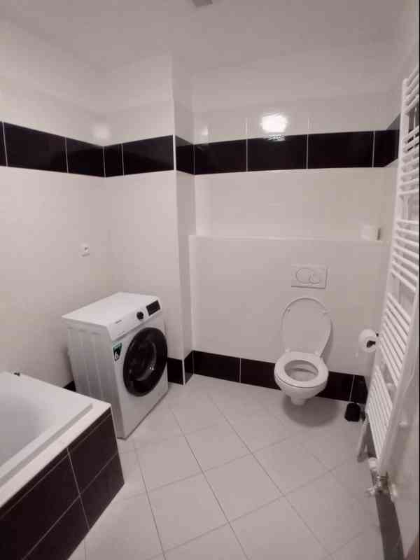 Pronájem bytu 2+kk se zahradou - foto 11