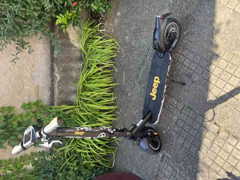 Nové Jeep 2xe Urban Camou 500W, záruka,odpočet DPH - foto 4