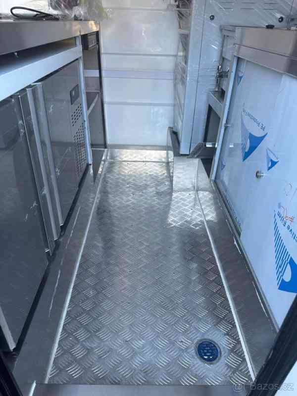 Food Truck, Stánek na kolech, Pojízdná prodejna - foto 5