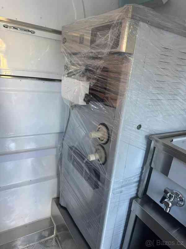 Food Truck, Stánek na kolech, Pojízdná prodejna - foto 7