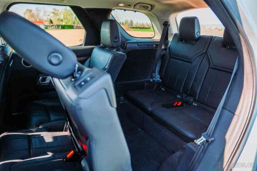 Land Rover Discovery 3,0   HSE, 7 mist, servisováno - foto 12