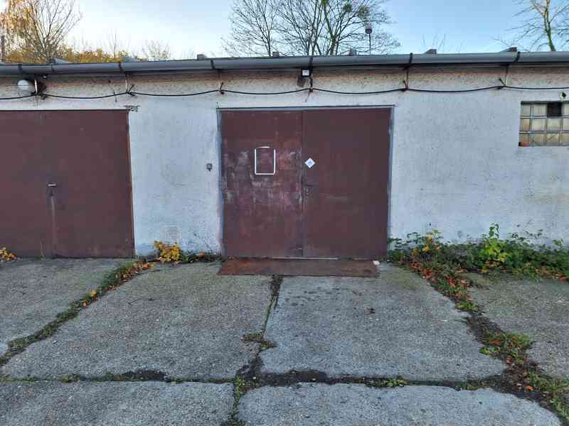 Pronájem skladu -garáže v Ostravě Radvanicích 60m2 - foto 6