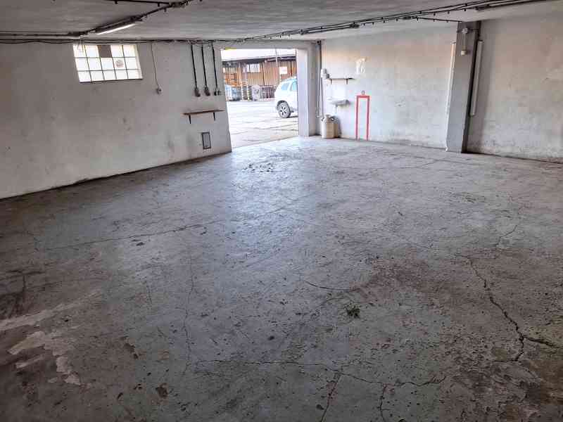 Pronájem skladu -garáže v Ostravě Radvanicích 60m2 - foto 4