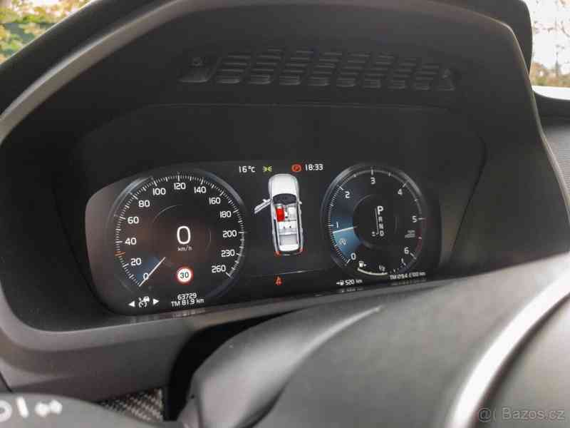 Volvo XC90 R-Design Modrá 2018 63tis km - foto 17