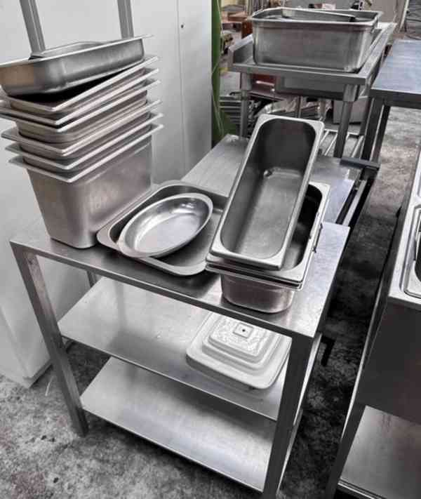 Gastro vybavení z restaurace - foto 9