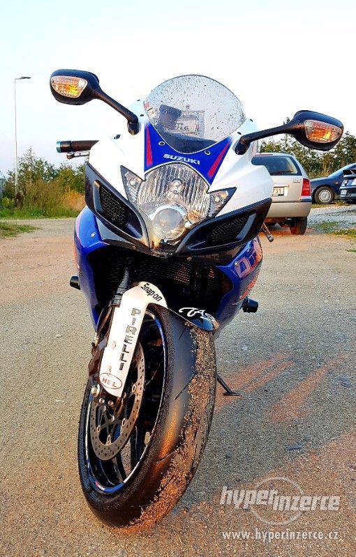 Suzuki GSX R 750 K7 - foto 2