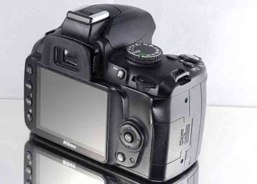 Nikon D3000 ** DX DSLR, 10,2MPix CCD ** 👍TOP 26200 Exp - foto 4
