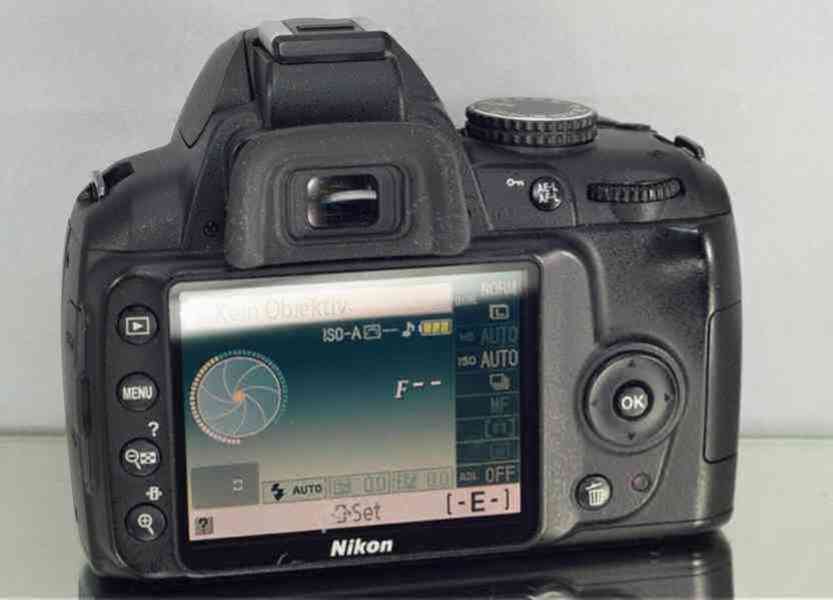 Nikon D3000 ** DX DSLR, 10,2MPix CCD ** 👍TOP 26200 Exp - foto 5