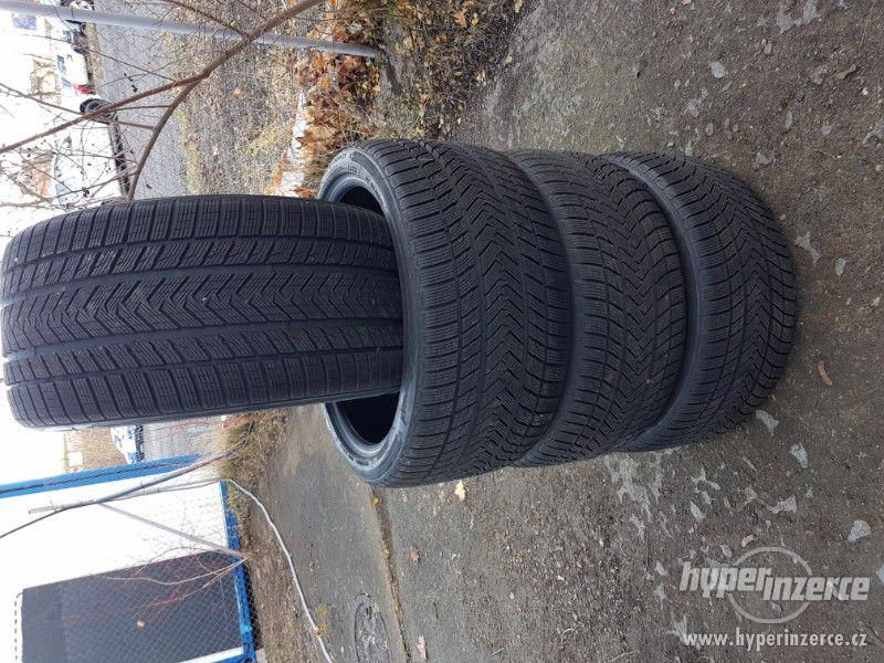 Prodám zimní pneu 325/30 R21 - bazar - Hyperinzerce.cz