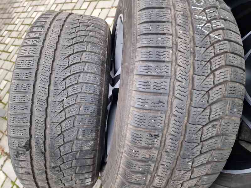 Sadu 17" alu kol 5x114,3 se zimnimi pneu NOKIAN - foto 5