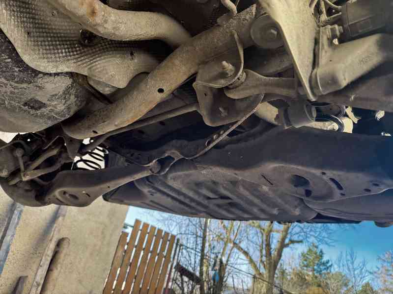 Volkswagen Passat 2006 2.0 TDI 103KW ,po velkém servise - foto 13