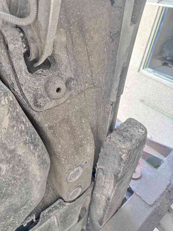 Volkswagen Passat 2006 2.0 TDI 103KW ,po velkém servise - foto 14