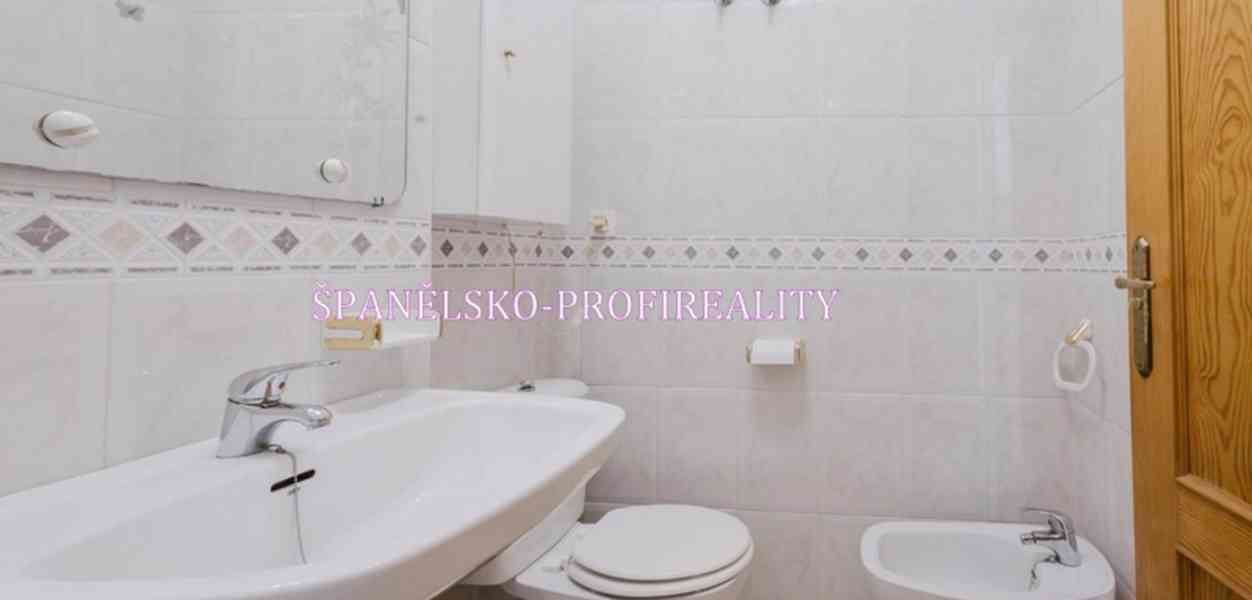 Španělsko, Torrevieja  - foto 15