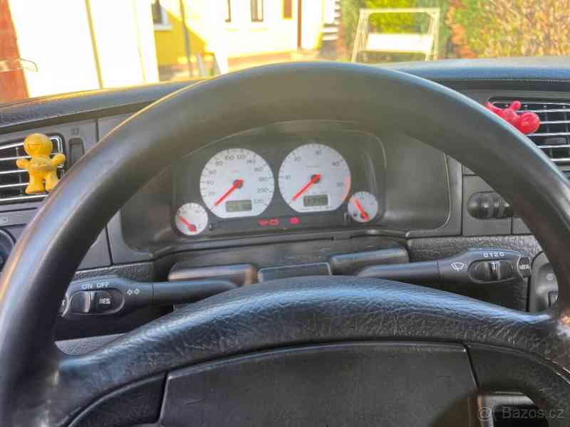 Volkswagen Vento - foto 7