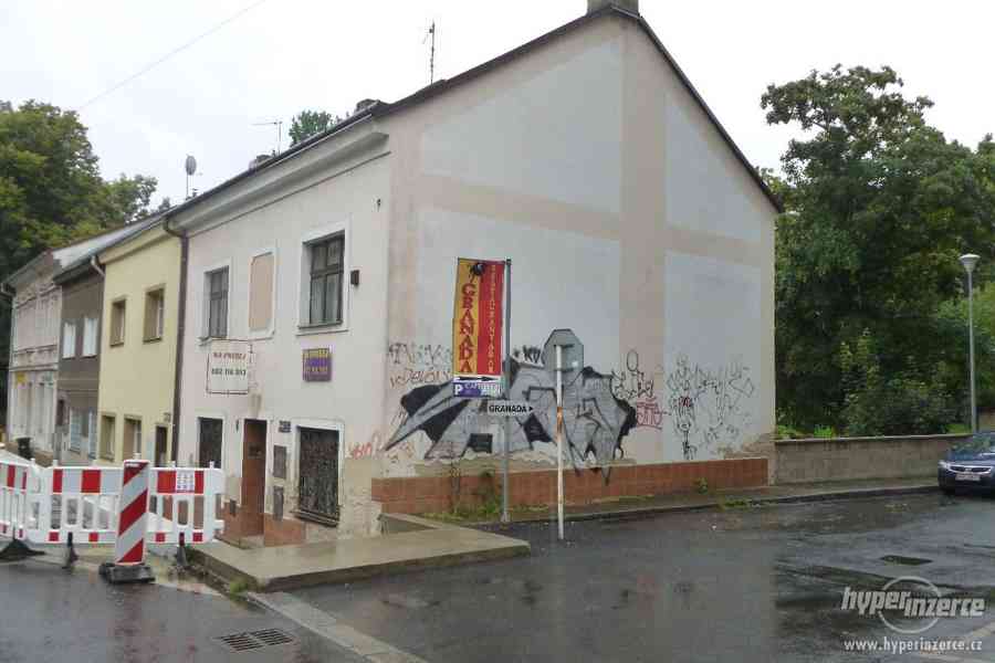 RODINNÝ DŮM (KANCELÁŘSKÝ OBJEKT) - AUKCE - foto 1
