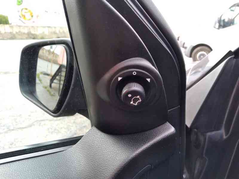 FORD FUSION 1.4 16V EBONY ČR,KLIMA - foto 20