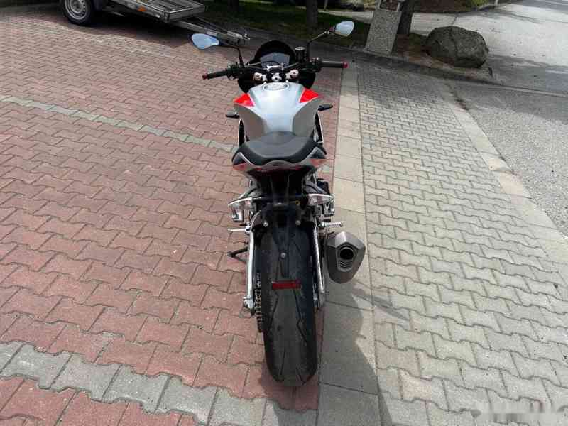 Aprilia Tuono V4 1100 RR 2018 - foto 4