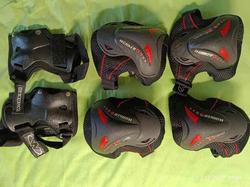 Prodám PÁNSKÉ KOLEČKOVÉ BRUSLE, INLINE,vel. 45, XFACT - foto 7