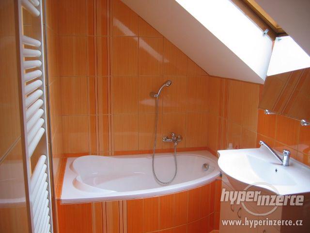 Pronájem lux.atyp. 3+1, 110m2, Podzimní,JB1008AC - foto 1