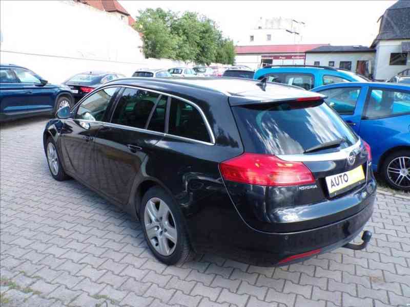 Opel Insignia 2,0 CDTi AUTOMAT - foto 4