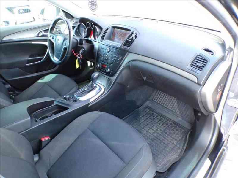 Opel Insignia 2,0 CDTi AUTOMAT - foto 14